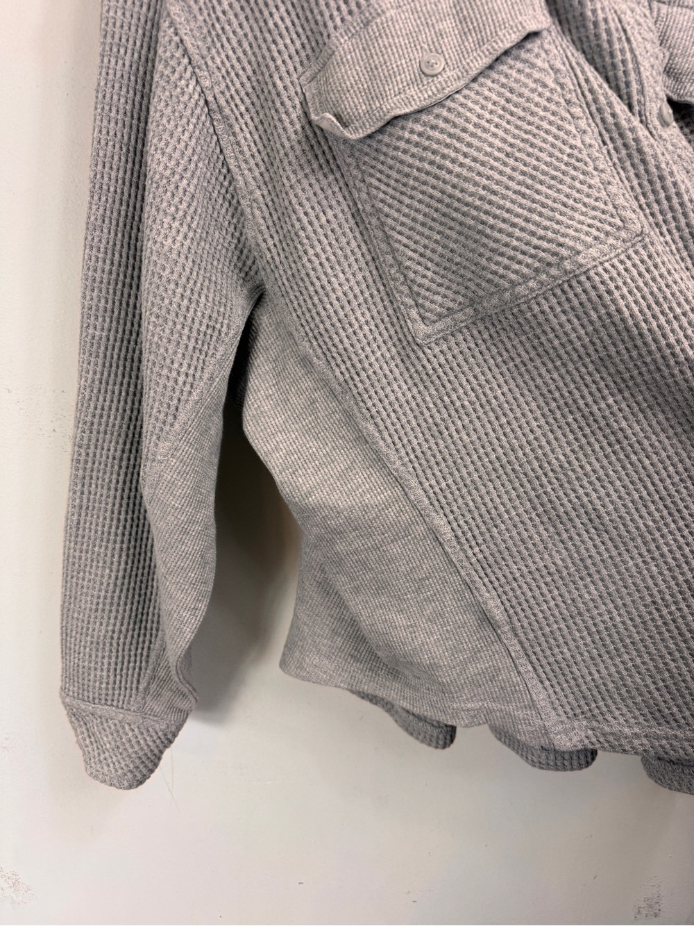 Aerie Thermal Waffle Knit Button Down Shirt Size Large Gray Oversized Shacket - Picture 6 of 6